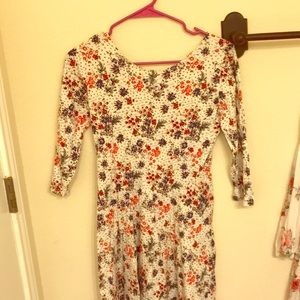 Old navy girls floral mid sleeve dress!